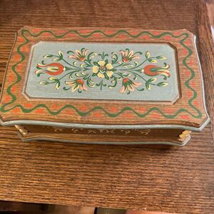 Reuge Swiss Musical Movement Wooden Music Box Floral Hand Painted Impossible Drm